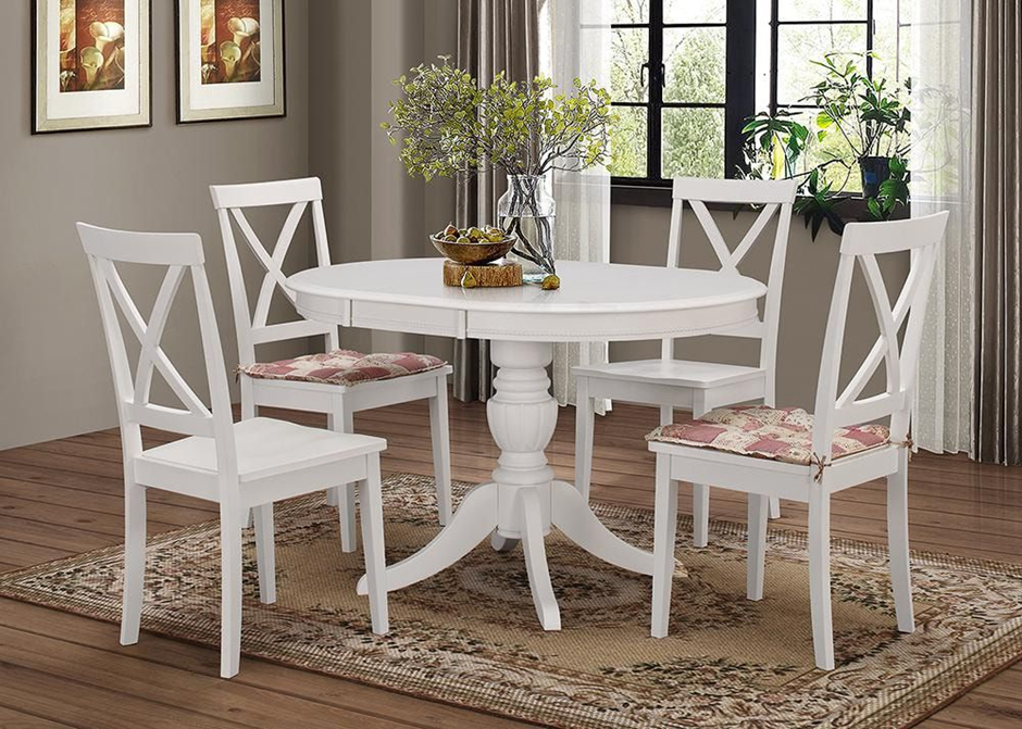 белый деревянный стол со стульями
